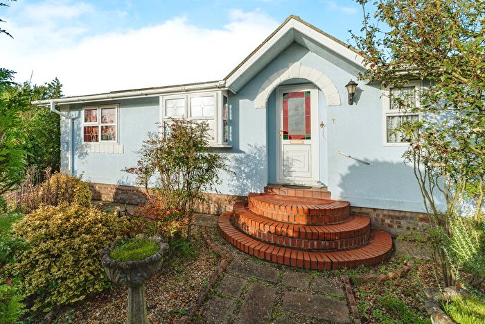 2 Bedroom Mobile/park Home For Sale In Hardwicke Fields, Haddenham, Ely, Cambridgeshire, CB6