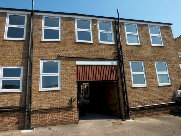 1 Bedroom Apartment To Rent In King Street, Maidstone, ME14