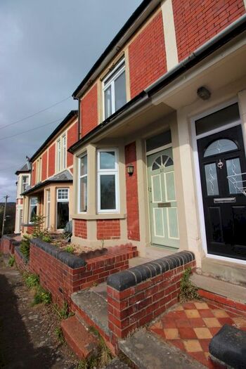 2 Bedroom Property To Rent In Sandford Terrace, Aylburton, Lydney, GL15