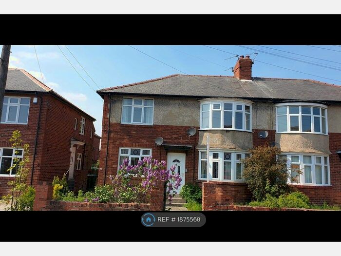 2 Bedroom Flat To Rent In Ferndene Grove, Newcastle Upon Tyne, NE7