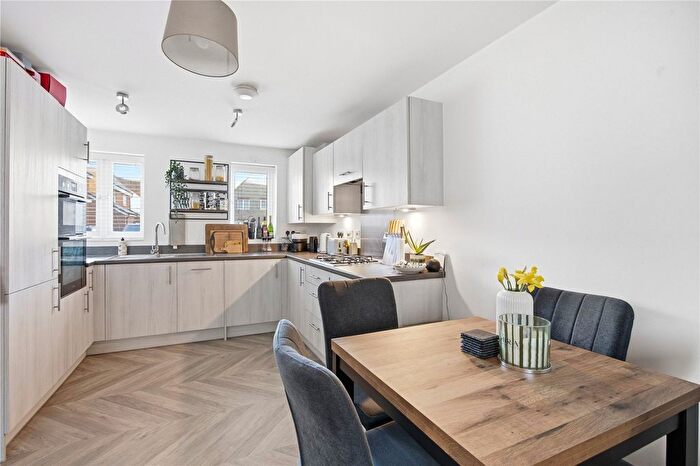 1 Bedroom Flat For Sale In Harebell Road, Lyde Green, Bristol, BS16