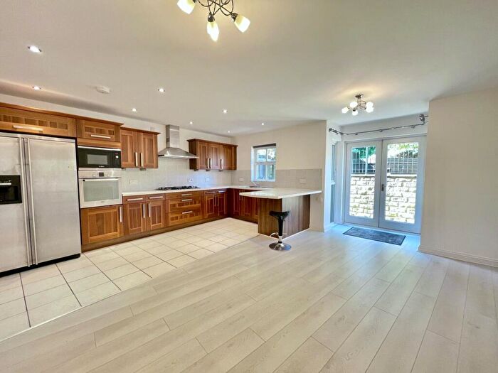 3 Bedroom Terraced House To Rent In Hallamshire View, Sheffield, S10