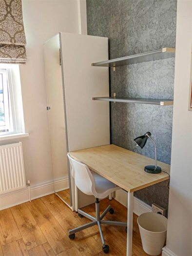 5 Bedroom Private Hall To Rent In Tewkesbury Street, Cathays, CF24