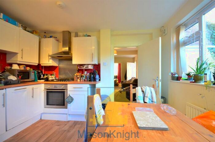 3 Bedroom End Of Terrace House To Rent In Flexible Start Date Selly Oak, Birmingham, B29