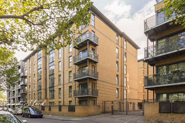 2 Bedroom Flat To Rent In Sandover House, Spa Road, London, SE16