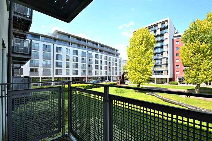 1 Bedroom Flat To Rent In Deals Gateway, London, SE13