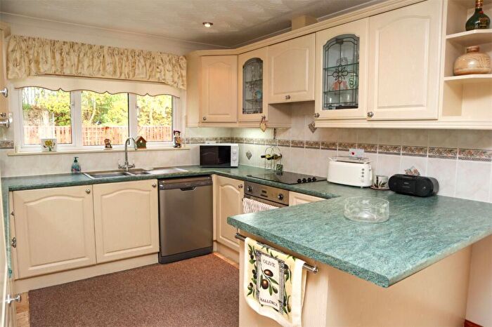 2 Bedroom Bungalow For Sale In Hazel Grove, Shotts, North Lanarkshire, ML7