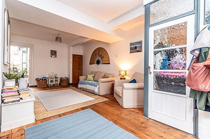 3 Bedroom Terraced House For Sale In Jessie Road, Southsea, PO4