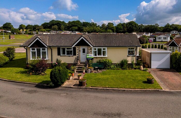 2 Bedroom Mobile/park Home For Sale In The Green, Builth Wells, LD2