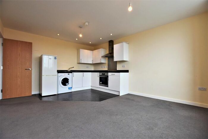2 Bedroom Flat To Rent In Burleys Way, Leicester, LE1