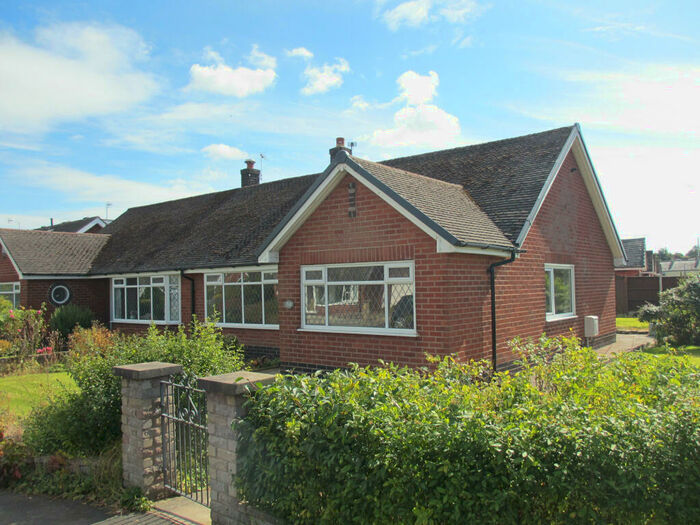 3 Bedroom Bungalow To Rent In Fensway, Hutton, PR4