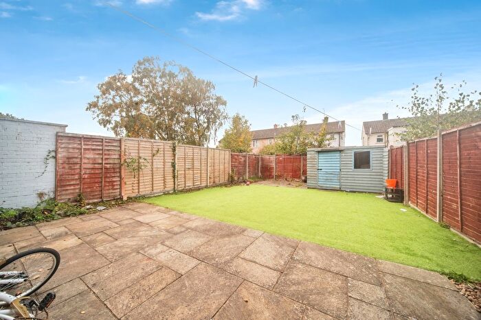 3 Bedroom Terraced House For Sale In Windbury Road, Southampton, Hampshire, SO16