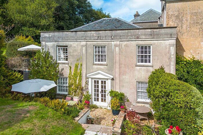 4 Bedroom Semi Detached House For Sale In Kenton, Exeter, Devon, EX6