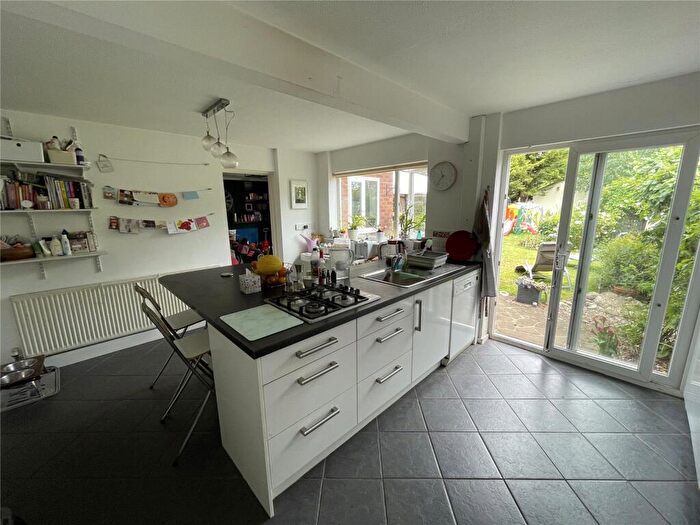 4 Bedroom Detached House For Sale In Old Cross Tree Way, Ash Green, GU12