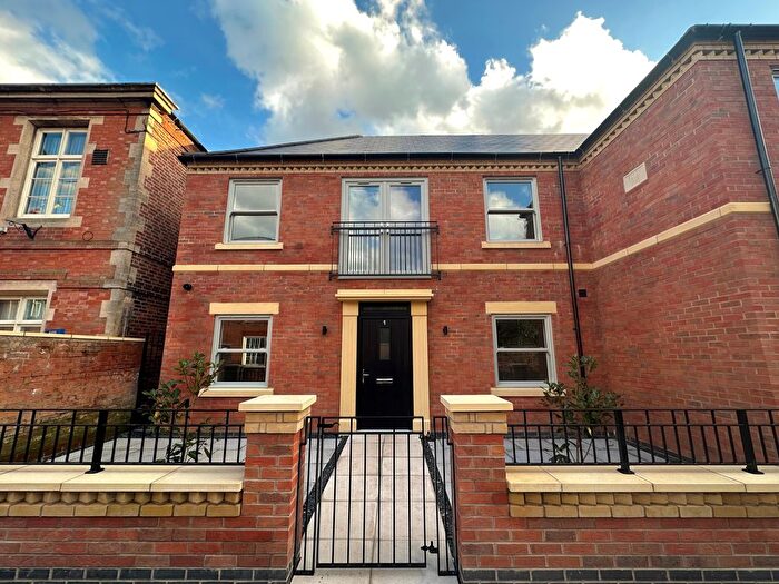 2 Bedroom Flat To Rent In Joels Court, Nottingham, NG13