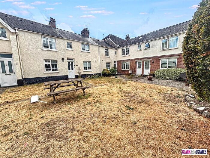 2 Bedroom Cottage For Sale In Stanley Square, White Streeet, Topsham, EX3