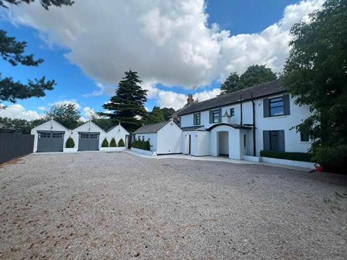 6 Bedroom House To Rent In Chapel Lane, Newton-In-The-Isle, PE13