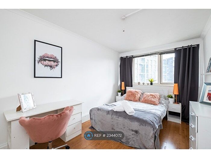 4 Bedroom Maisonette To Rent In Halstead Court, London, N1