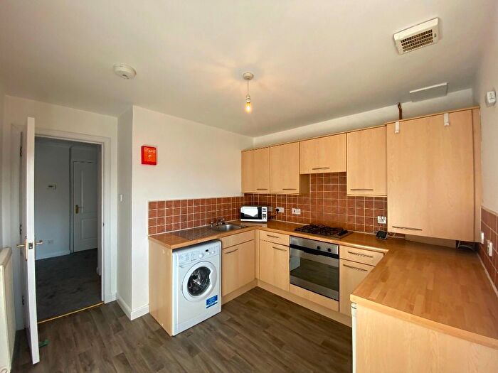 2 Bedroom Flat To Rent In Gilmerton Road, Liberton, Edinburgh, EH16