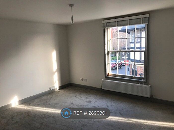 1 Bedroom Flat To Rent In Church Street, Lutterworth, LE17
