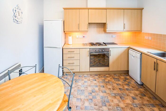 2 Bedroom Apartment To Rent In Duchess Place, Chester, CH2