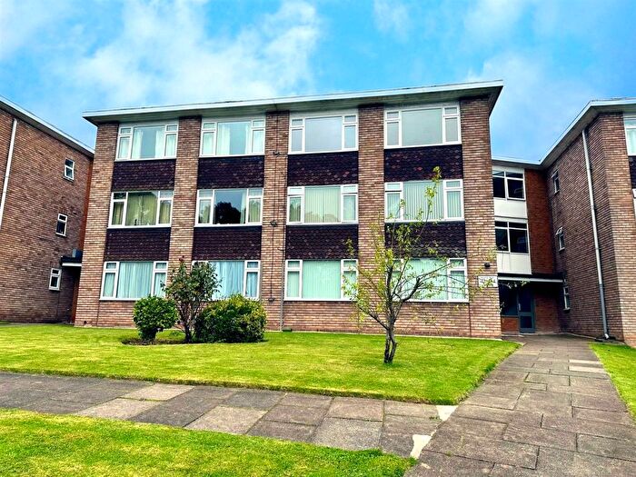 1 Bedroom Flat To Rent In Savoy Close, Harborne, Birmingham, B32