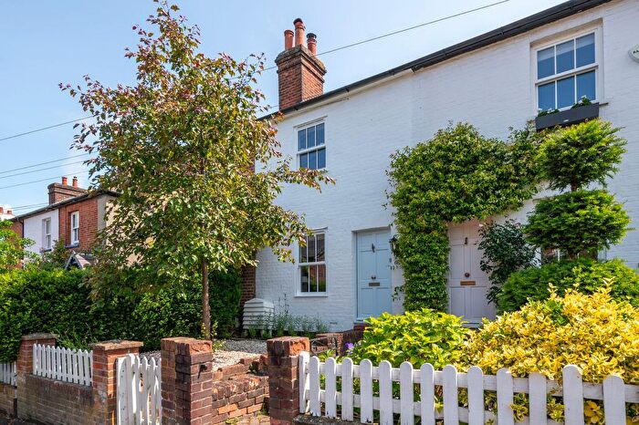 2 Bedroom Terraced House For Sale In Nutley Lane, Reigate, RH2