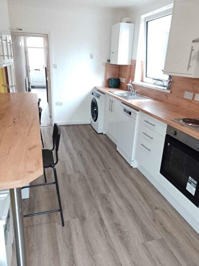 5 Bedroom Terraced House To Rent In St Helens Avenue, Swansea, SA1