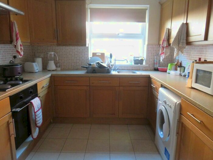 5 Bedroom Terraced House To Rent In Grove Road, Nottingham, Nottinghamshire, NG7