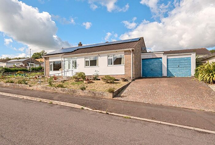 3 Bedroom Bungalow For Sale In Welton Grove, Midsomer Norton, Radstock, Somerset, BA3