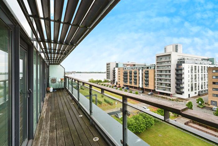 1 Bedroom Flat For Sale In Jones Point, Ferry Court, Cardiff, South Glamorgan, CF11