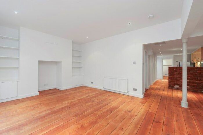 2 Bedroom Flat To Rent In Linden Gardens, London, W2