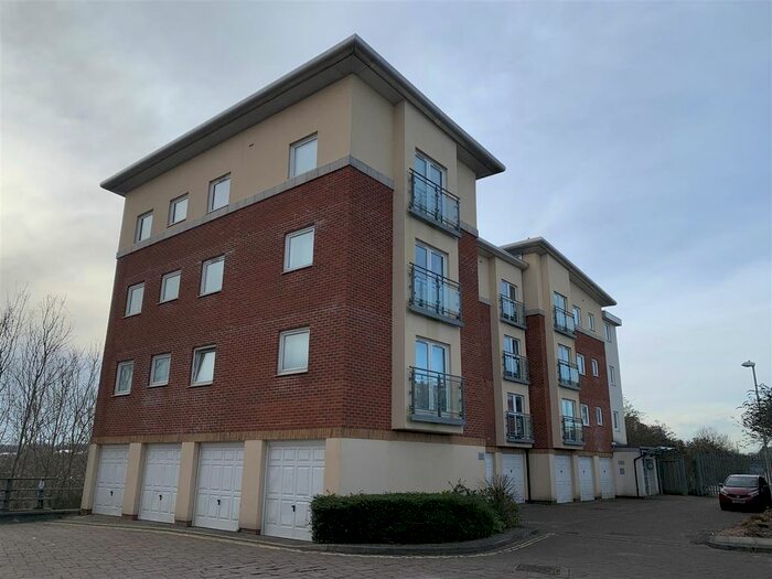 2 Bedroom Flat To Rent In Winterthur Way, Victory Hill, Basingstoke, RG21