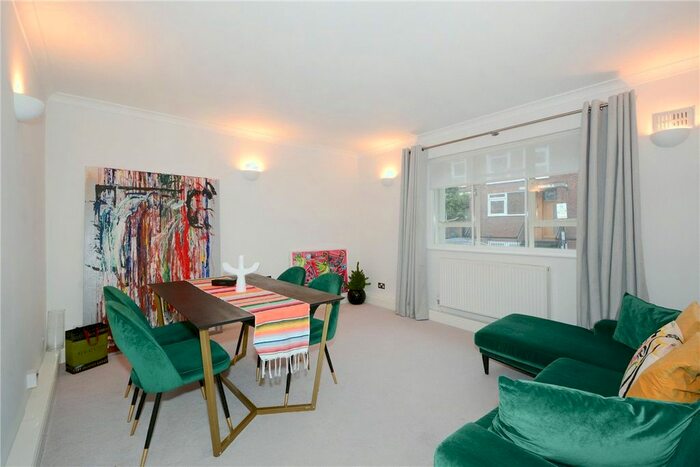 2 Bedroom Flat To Rent In Beaumont Street, London, W1G