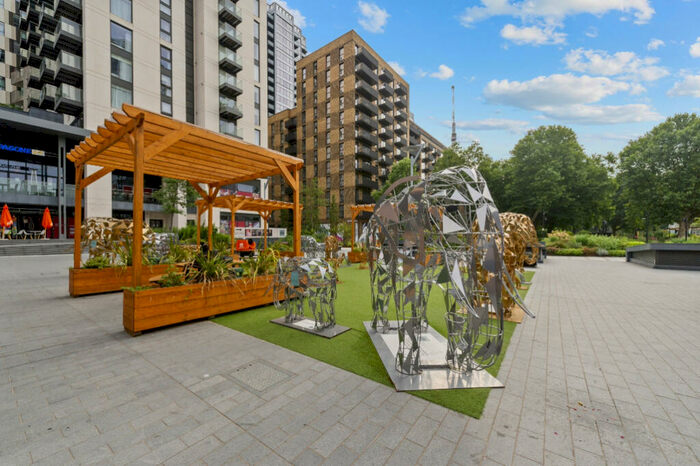 2 Bedroom Apartment To Rent In Mawes House, SE17