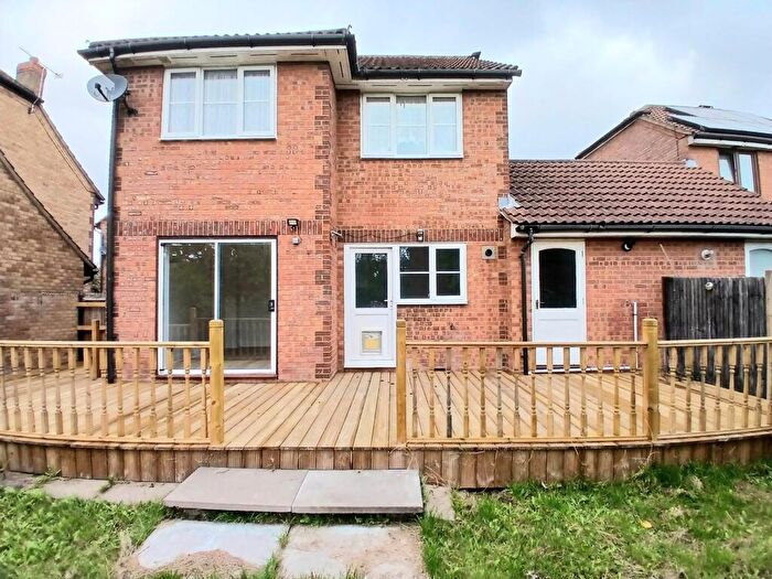 4 Bedroom House To Rent In Hayfield, Stevenage, SG2
