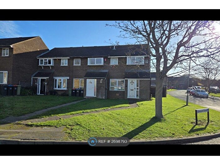 3 Bedroom Terraced House To Rent In Elmhurst Close, Milton Keynes, MK4