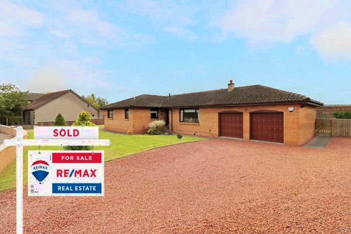 3 Bedroom Detached Bungalow For Sale In Newhouses Road, Broxburn, EH52