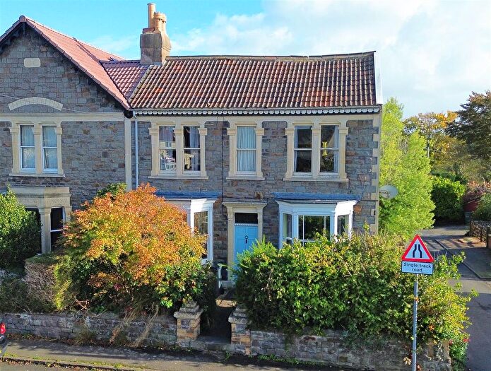 3 Bedroom Semi Detached House For Sale In Springfield Road, Pill, Bristol, BS20