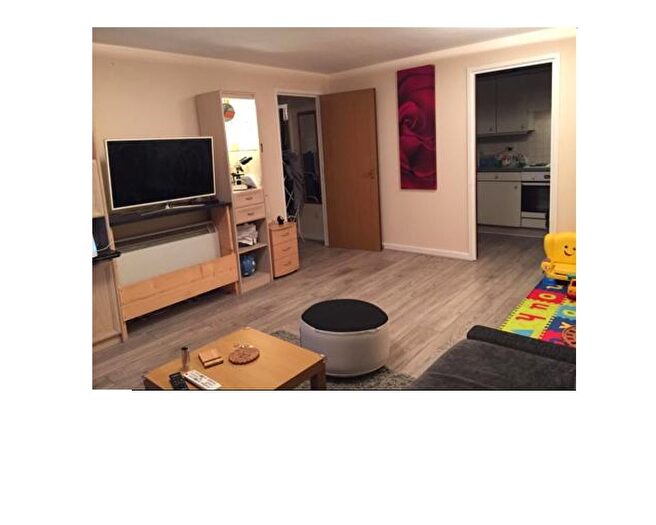 1 Bedroom Flat To Rent In Wenlock Gardens, Hendon, NW4