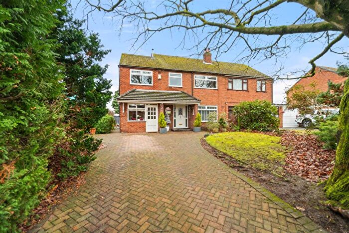 4 Bedroom Semi Detached House For Sale In Maple Road, Manchester, M23