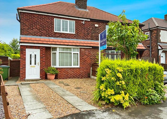 3 Bedroom Semi-Detached House To Rent In Walden Crescent, Hazel Grove, Stockport, Cheshire, SK7