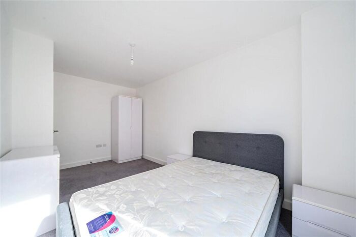 2 Bedroom Apartment To Rent In Burgess Springs, Chelmsford, CM1
