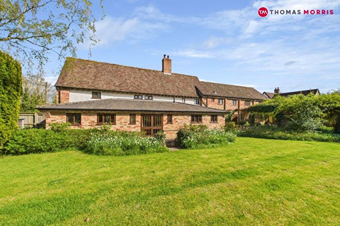 4 Bedroom Detached House For Sale In High Street, Alconbury Weston, Huntingdon, Cambridgeshire, PE28