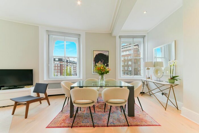 2 Bedroom Flat To Rent In Old Brompton Road, London, SW7