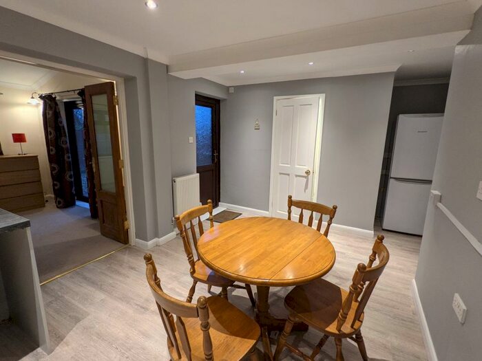 3 Bedroom House To Rent In Millstream Close, Andover, SP10