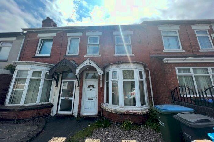 3 Bedroom Property To Rent In Watery Lane, Smethwick, B67