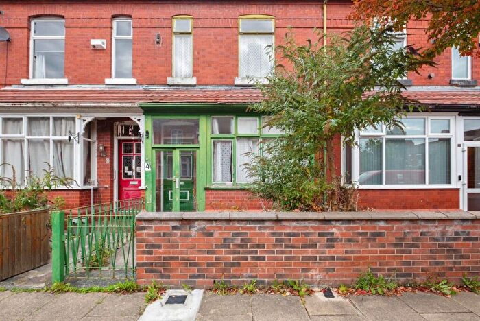 3 Bedroom Terraced House For Sale In Thorpe Street, Old Trafford, Lancashire, M16