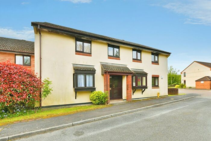 1 Bedroom Flat For Sale In St. Marys Close, Plymouth, PL7