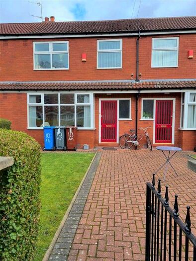 4 Bedroom Terraced House To Rent In Aldwych Avenue, Manchester, M14